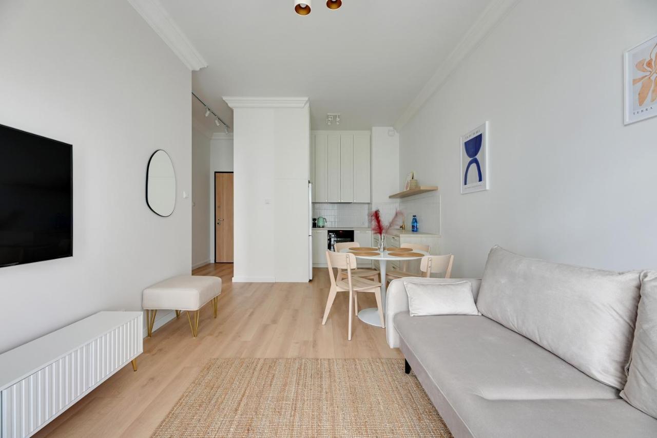 Zajezdnia Wrzeszcz Seaside & Parking By Downtown Apartments Gdansk Exterior photo