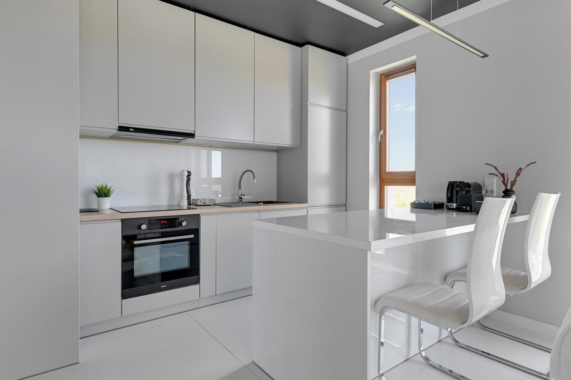 Zajezdnia Wrzeszcz Seaside & Parking By Downtown Apartments Gdansk Room photo