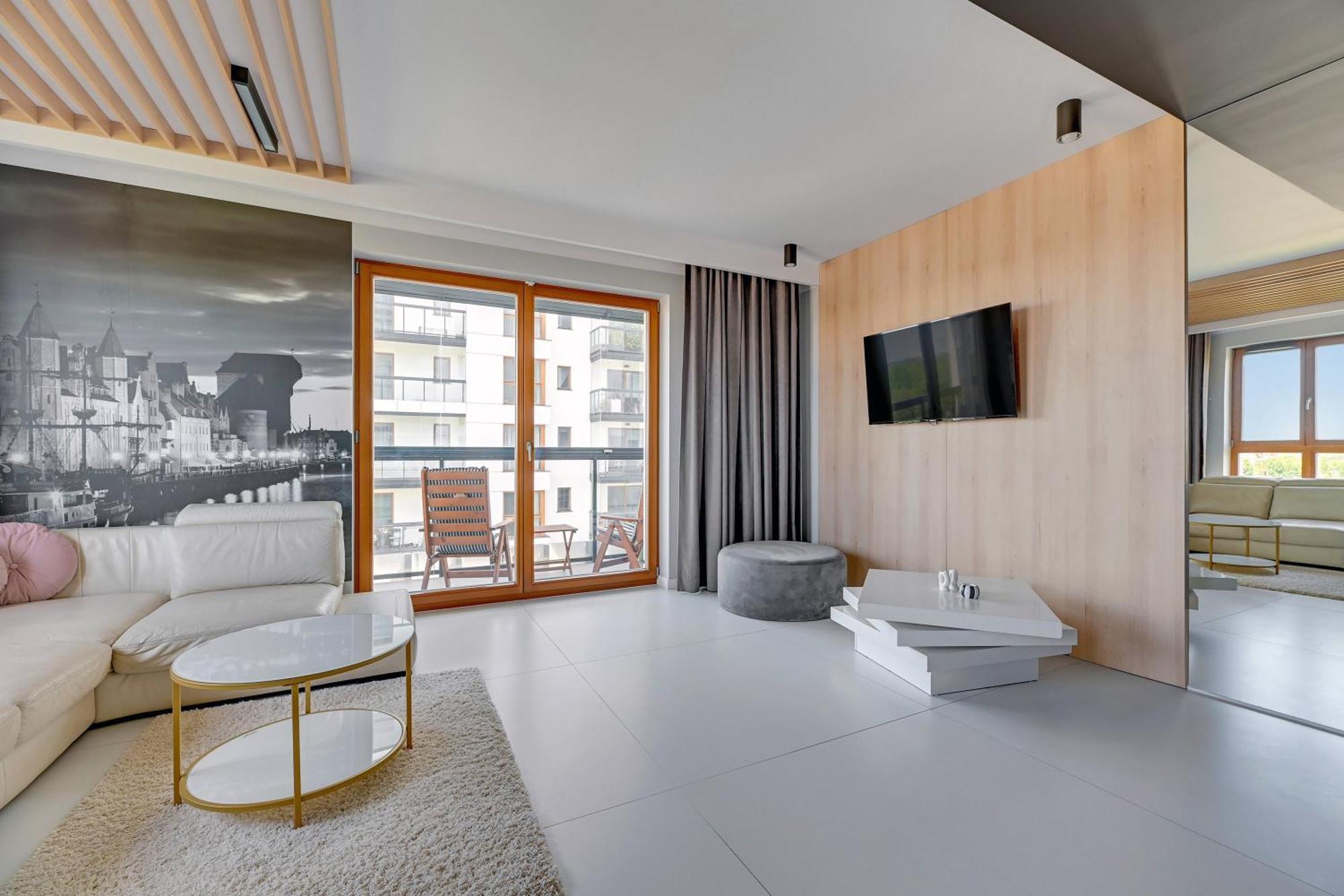 Zajezdnia Wrzeszcz Seaside & Parking By Downtown Apartments Gdansk Room photo