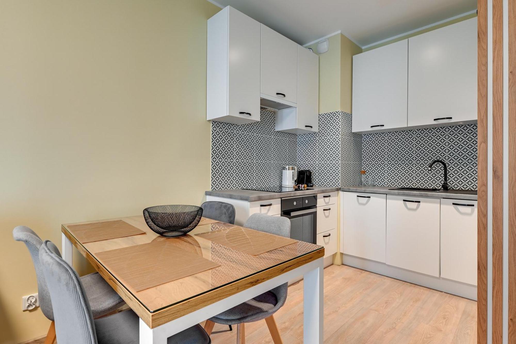 Zajezdnia Wrzeszcz Seaside & Parking By Downtown Apartments Gdansk Room photo