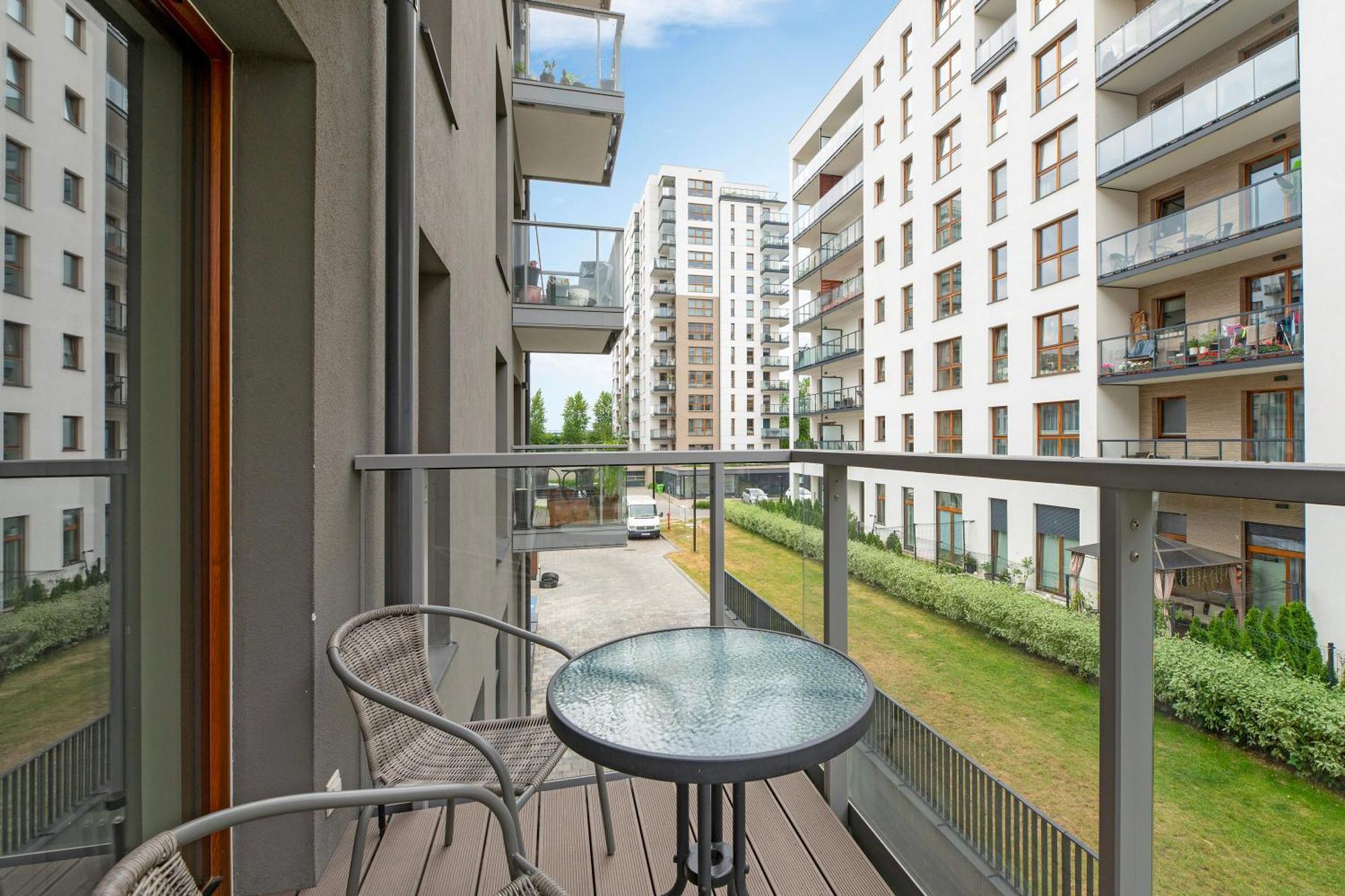 Zajezdnia Wrzeszcz Seaside & Parking By Downtown Apartments Gdansk Exterior photo